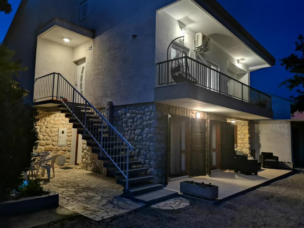 Apartment Lora Crikvenica Exterior photo
